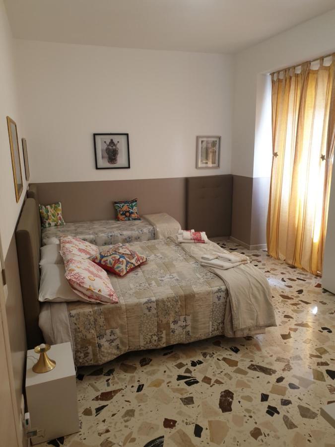 I Mori In Campidoglio Affitta Camere SantʼAgata di Militello Exteriér fotografie